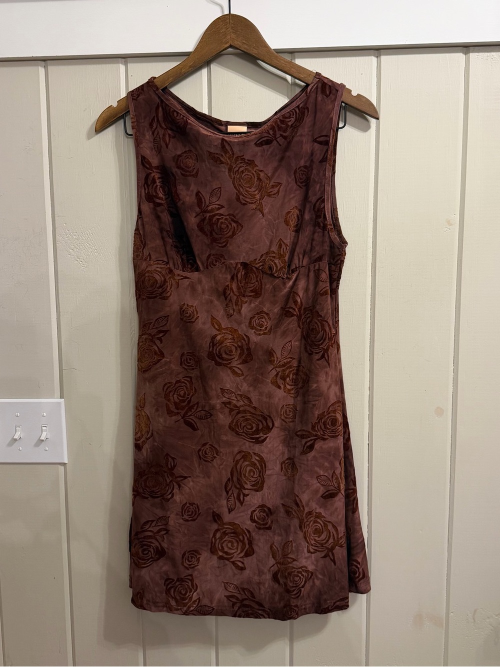 NWT Forever 21 Mauve Rose Velvet Mini Dress, Size Large